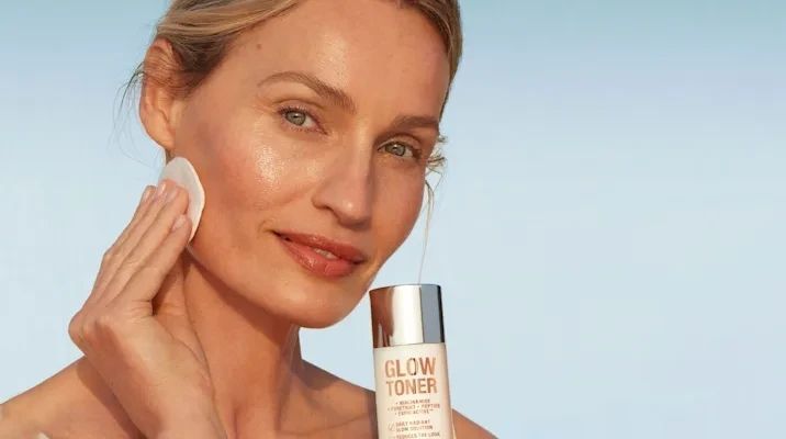 Тонік для зайвої якості Charlotte Tilbury Glow Toner150 ML 2703163321 фото