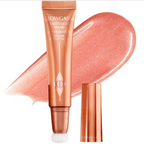 Румяна-хайлайтер Charlotte Tilbury Glowgasm Beauty Light Wand Peachgasm 12 мл 2710447810 фото