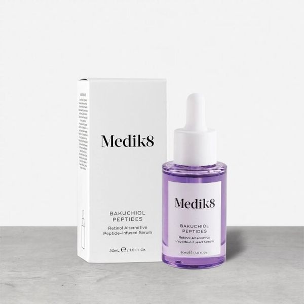 Пептидная сыворотка з бакучиолом Medik8 Bakuchiol Peptides 30 мл 18749 фото