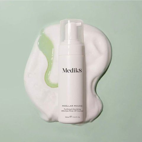 Міцелярний мус пінка для вмивання Medik8 Micellar Mousse Purifying & Nourishing Effortless Rinse-Off Cleanser 150 мл 2652 фото